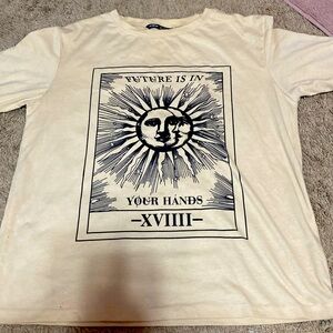 Graphic tee tote card shirt